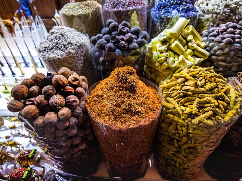 royal-nabeel-foodstuff-al-ras-deira