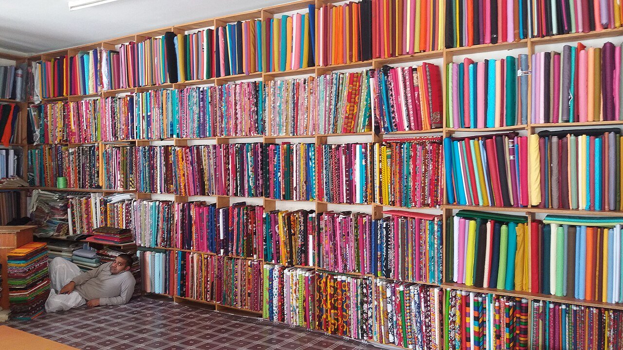 fabrics-market-naif-deira-big-0