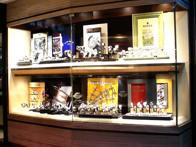 royal-watches-llc-gold-souk-deira