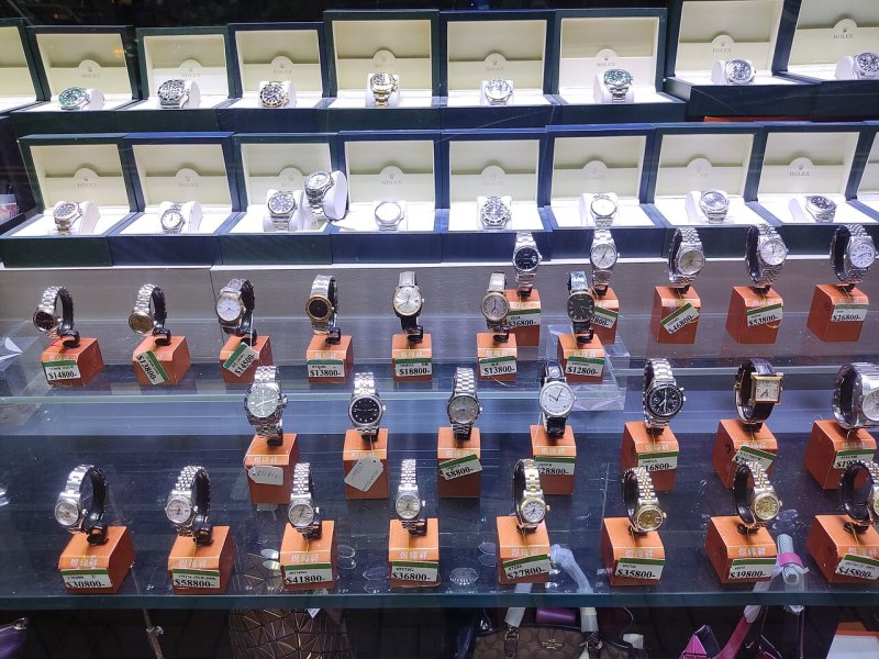 max-time-watches-al-sabkha-deira