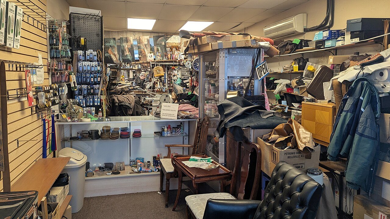 the-bag-shop-al-sabkha-deira-big-0