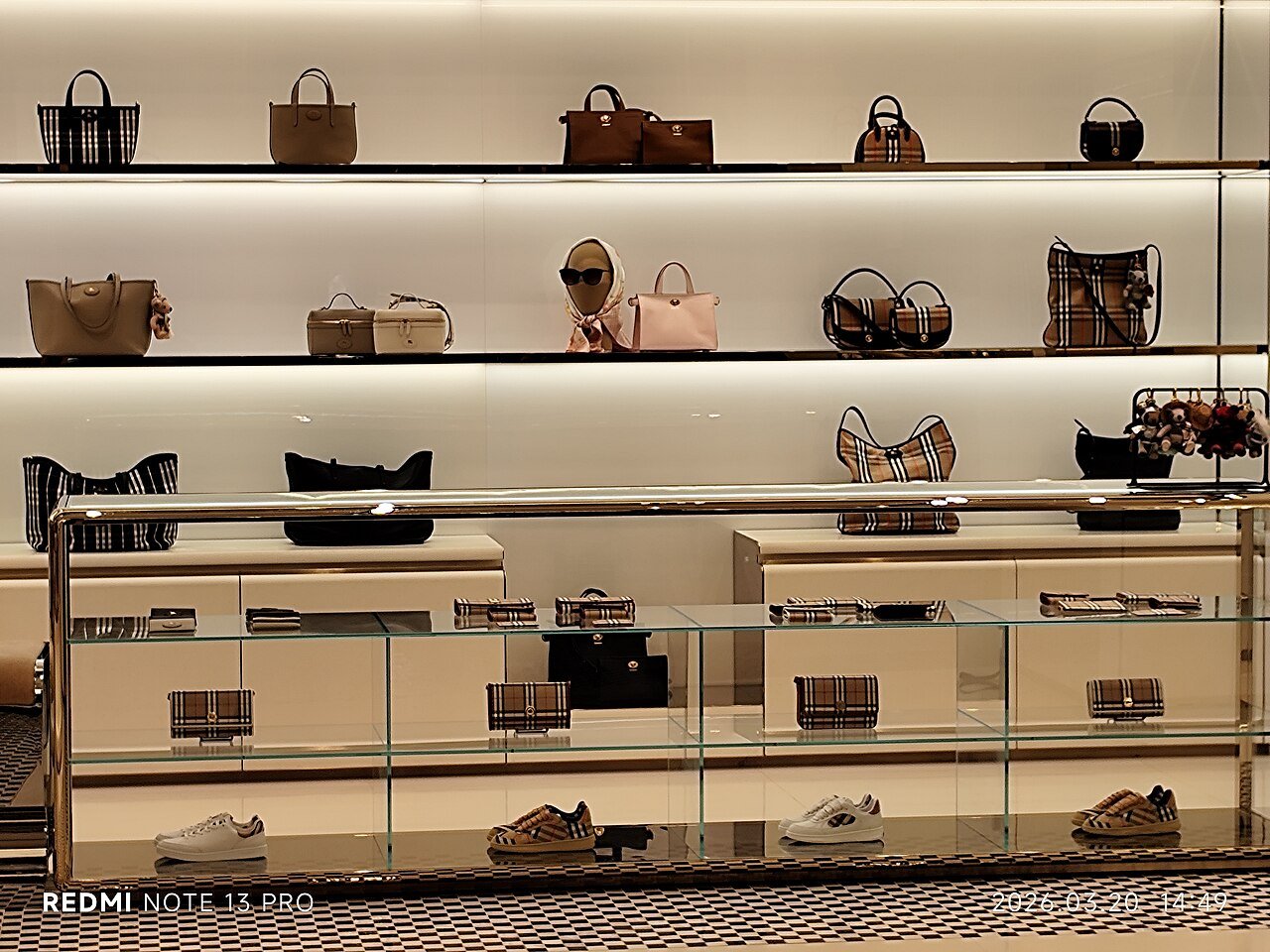 lipar-shoes-monami-group-naif-deira-big-0