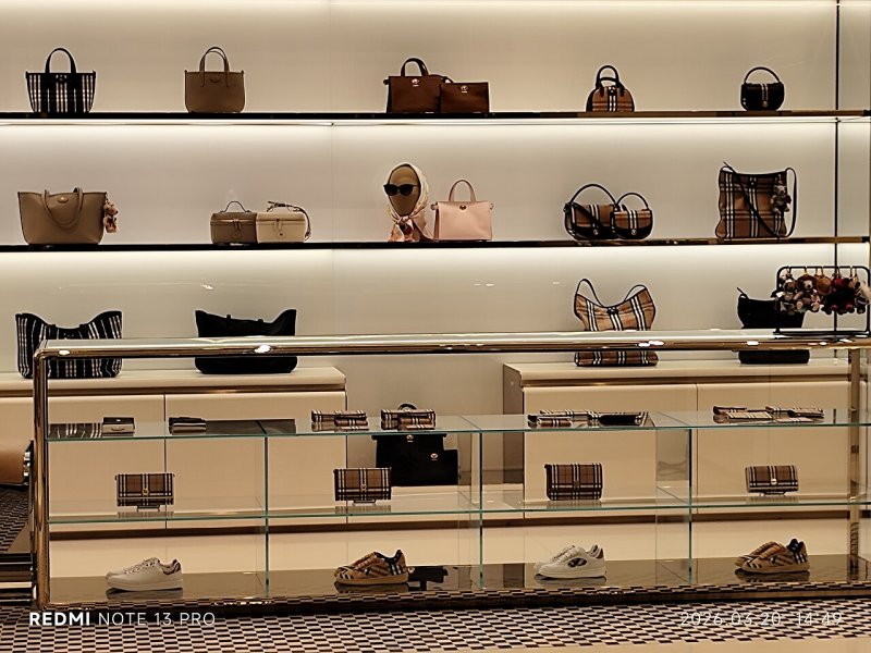 lipar-shoes-monami-group-naif-deira