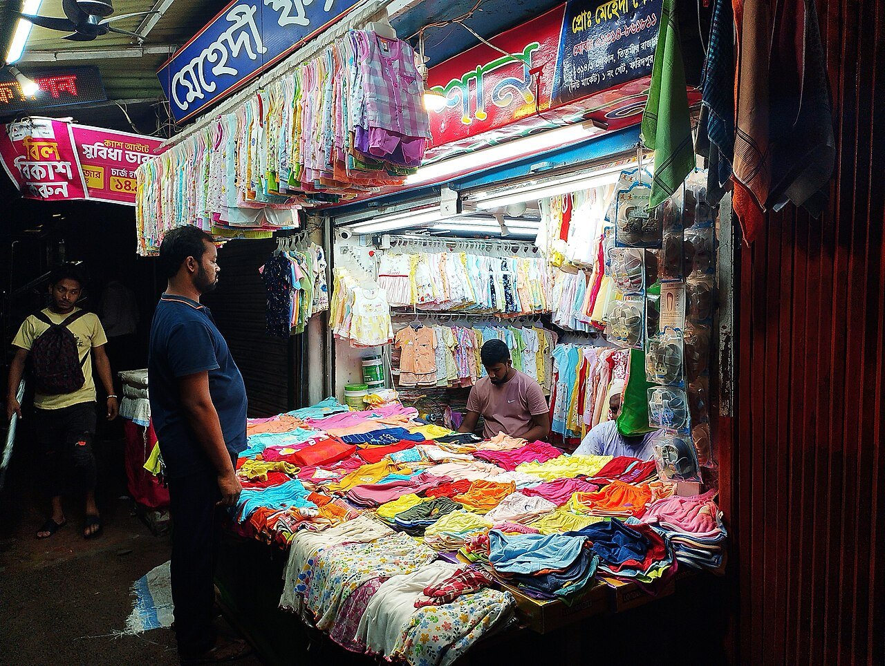 haji-noor-mohammad-textile-trading-noor-al-wadi-naif-deira-big-0
