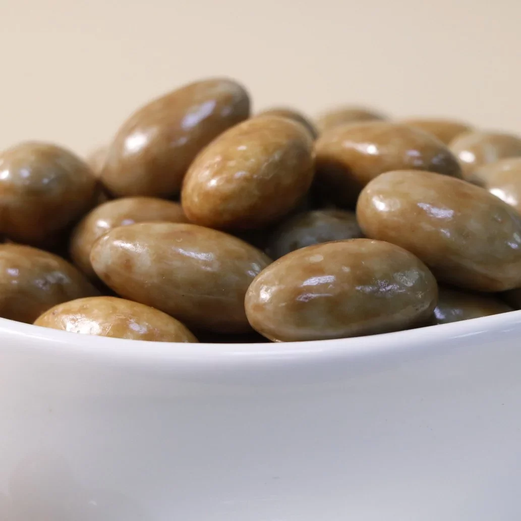 premium-caramel-almond-dragee-big-2