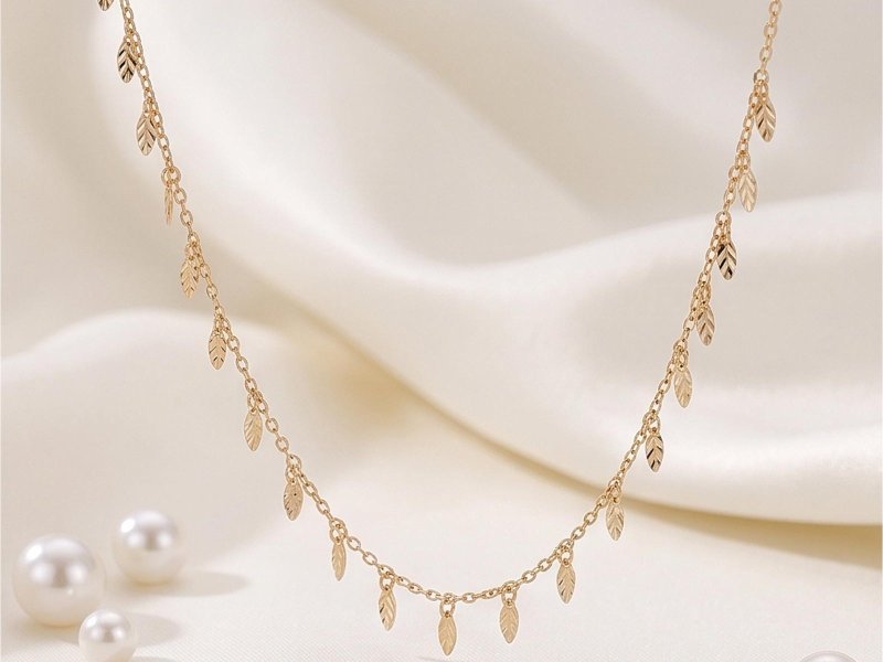 classic-necklace-small-3