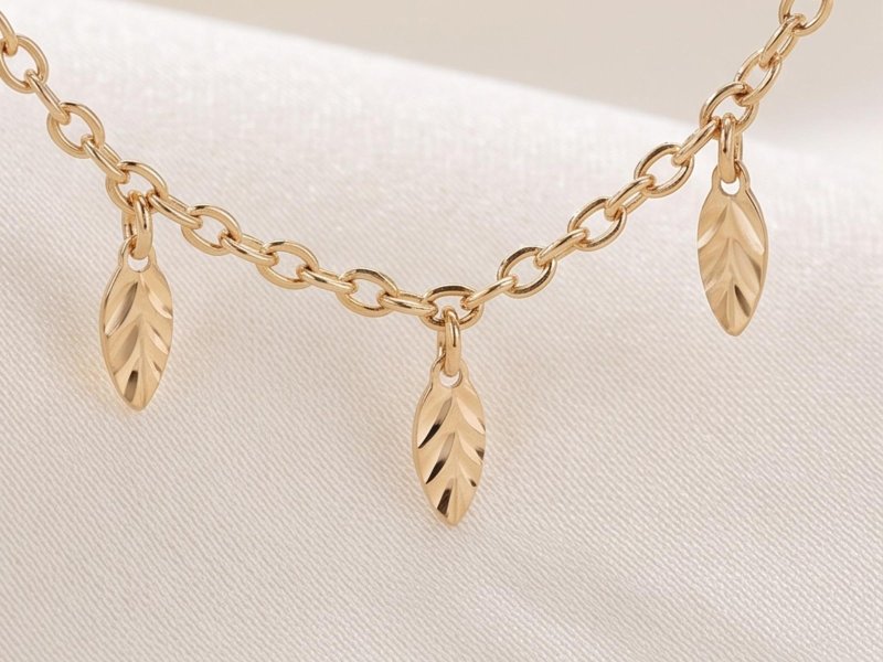 classic-necklace-small-1