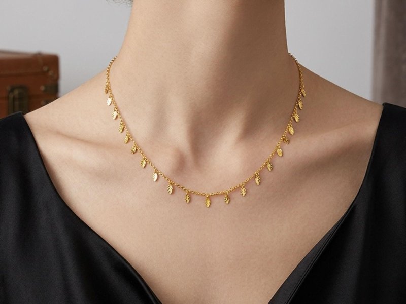classic-necklace-small-2