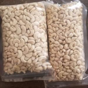 shelled-cashews-united-arab-emirates-big-0