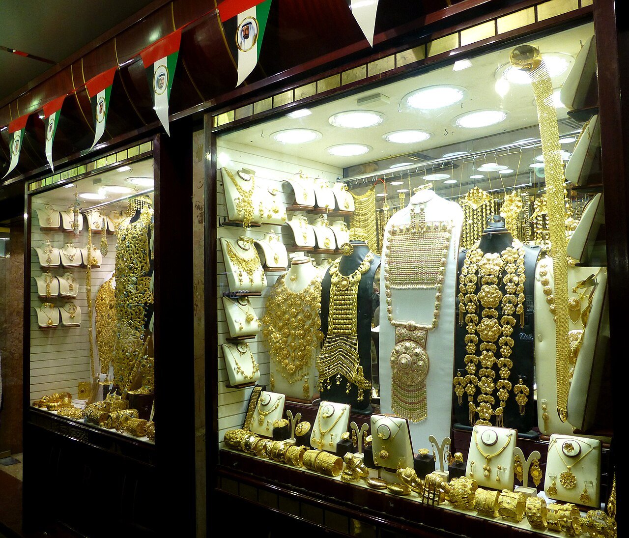 fakhree-al-hindi-co-llc-gold-souk-deira-big-0