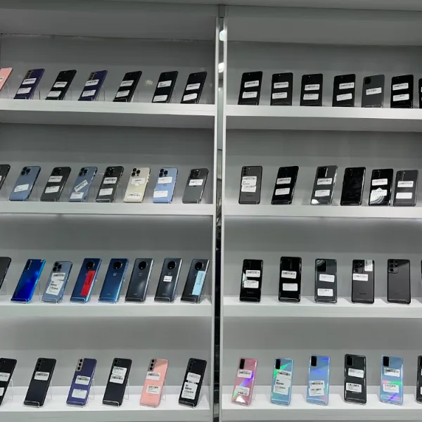 Blue Zone Mobile Phone Wholesale Trading logo